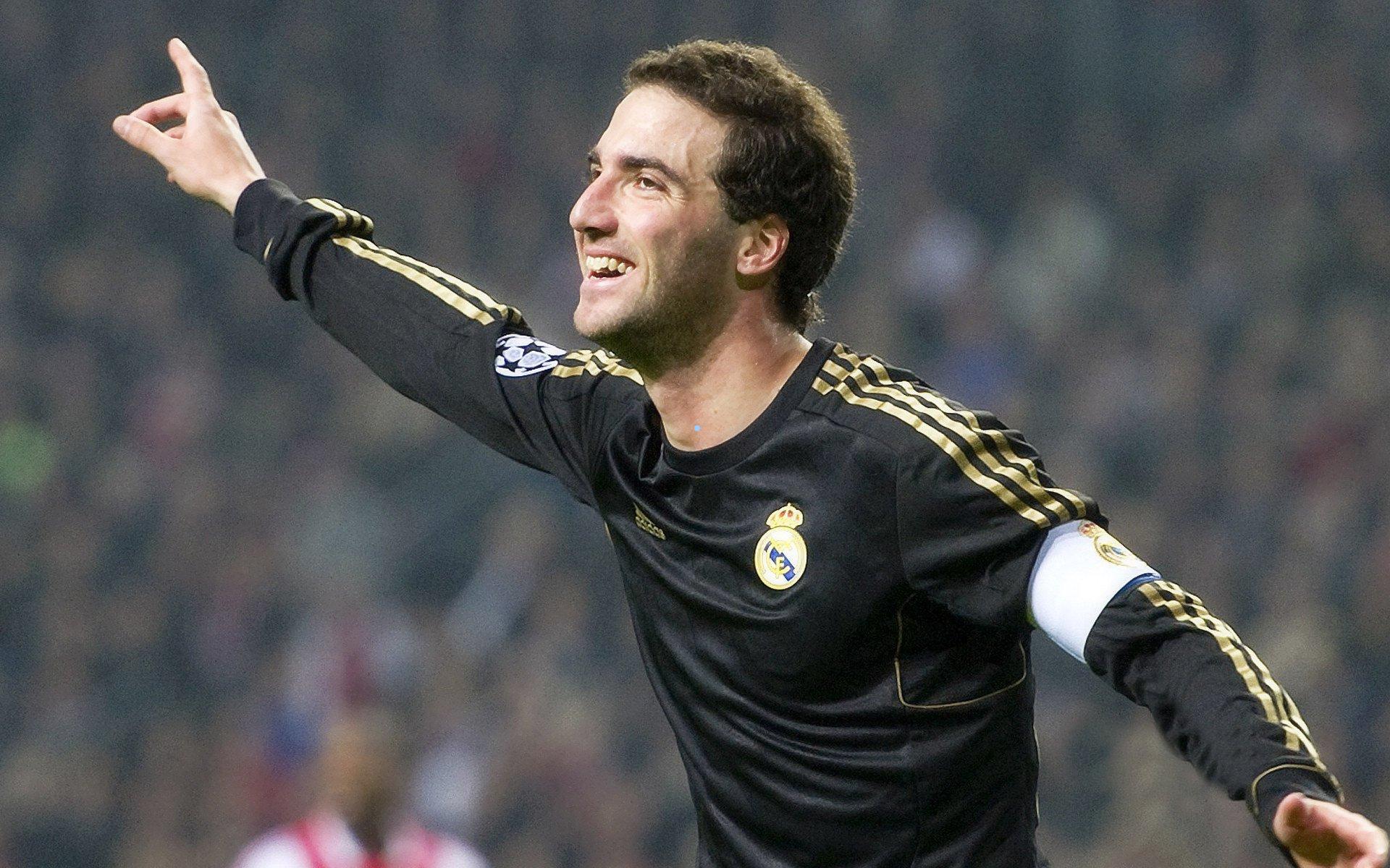 伊尔迪兹意甲光芒四射，19场直接参与11球，六项关键数据稳居尤文队内榜首