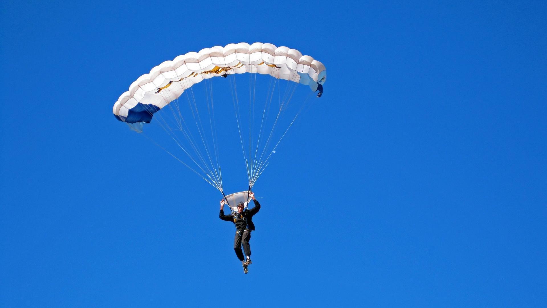 布伦特福德接近以1800万欧元引进阿根廷边锋坎切列里，米体披露转会细节